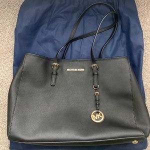 Black Michael Kors Shoulder Bag